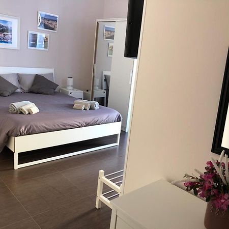 Le Suites Maor Γκαέτα Δωμάτιο φωτογραφία
