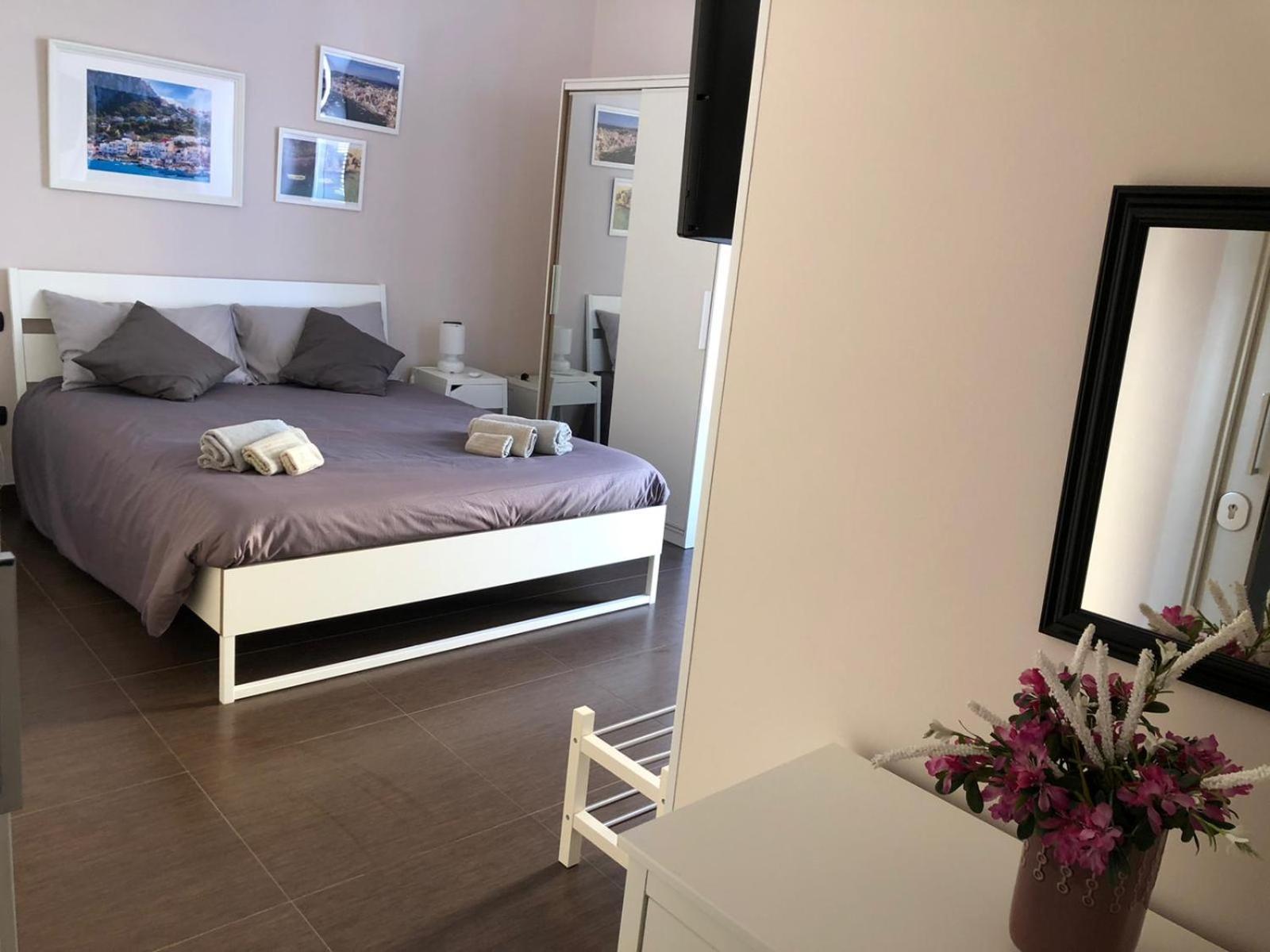 Le Suites Maor Γκαέτα Δωμάτιο φωτογραφία