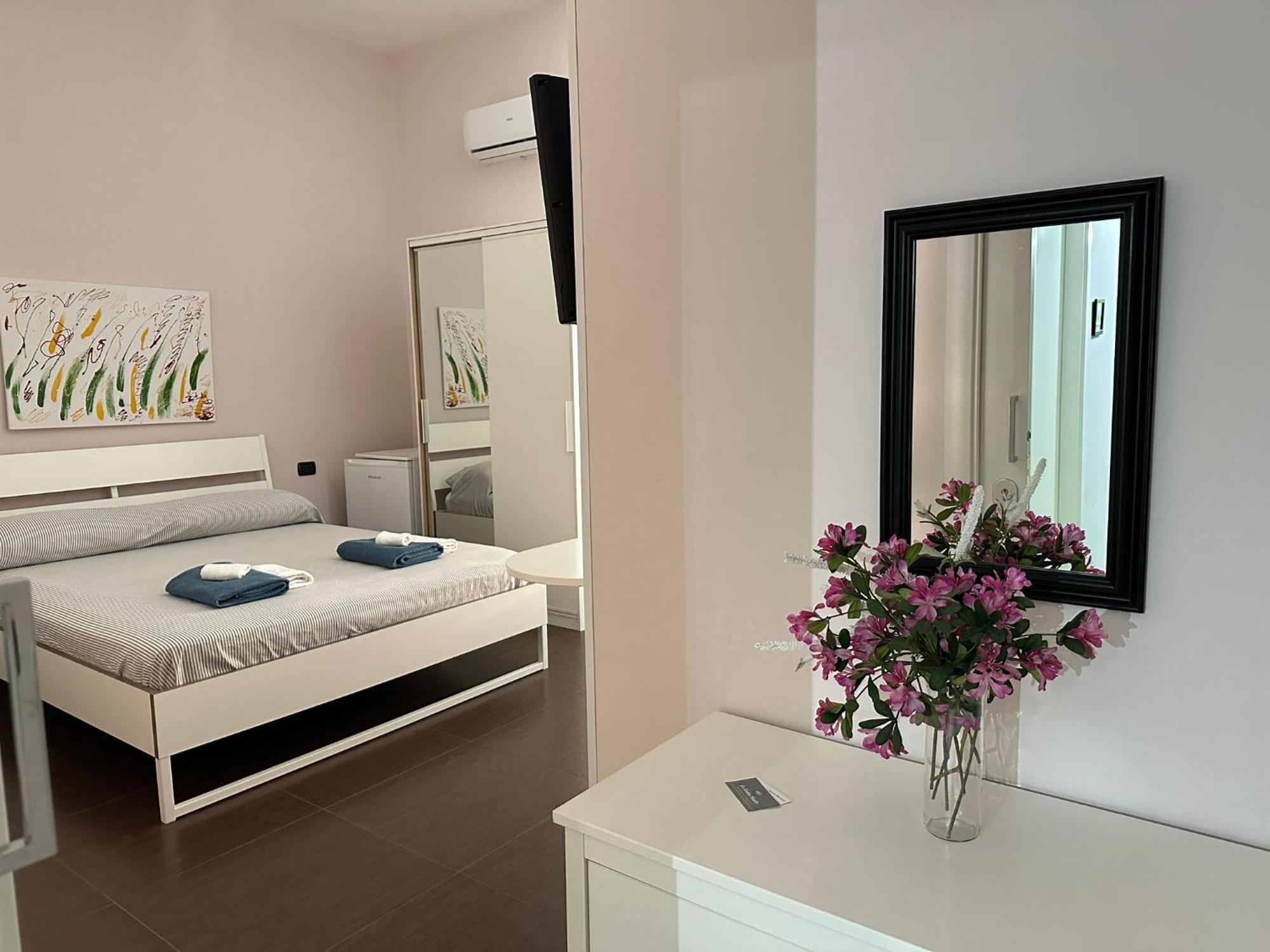 Le Suites Maor Γκαέτα Εξωτερικό φωτογραφία